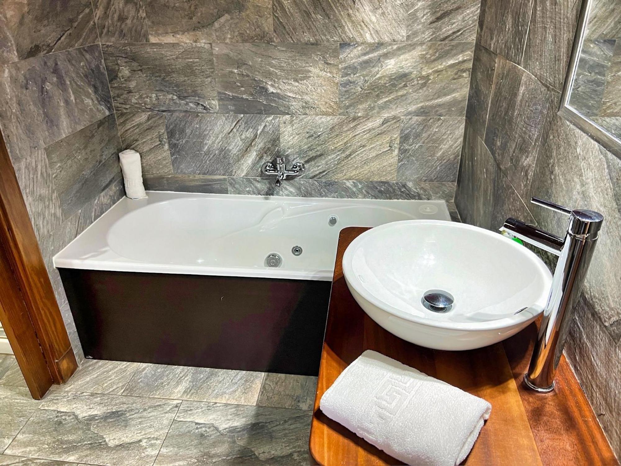 Apartamentos Spa Casco Historico De Isla - AlojateIsla Plana Zewnętrze zdjęcie